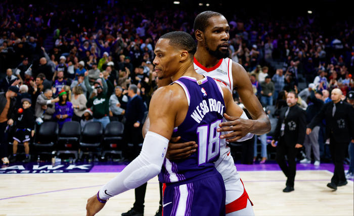 开云官方app入口-近2战末节只得2分！艾顿为何又变软了？难怪詹姆斯开始要球权了|湖人|里夫斯|东契奇|雷迪克|菲尼克斯太阳队_新浪体育_新浪新闻